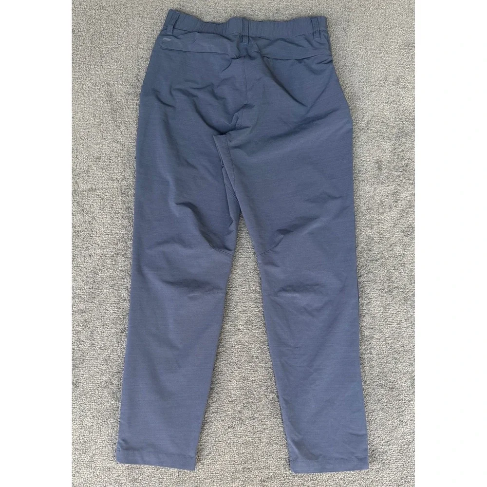 Fabletics Mens Gray Blue Tapered Performance Stretch Pants PT2040675 Small